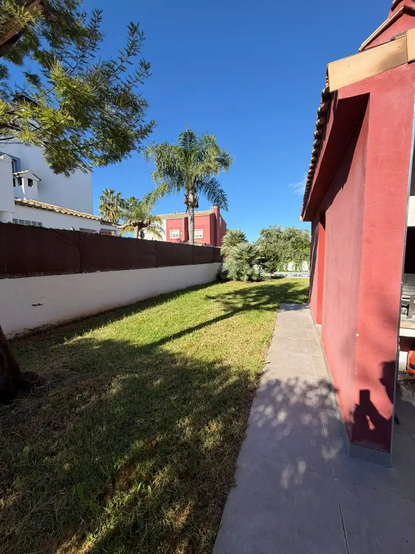 Detached homes for rent in Riba-roja de Túria