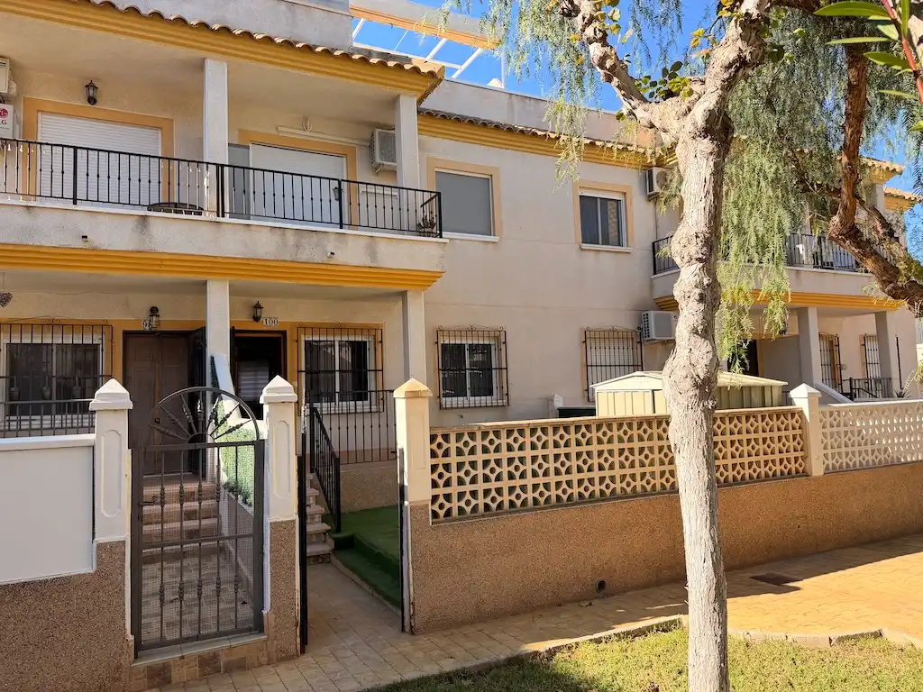 Planta baja en venta en Villamartín - Las Filipinas