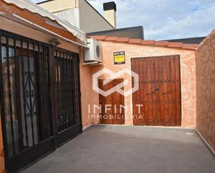 Exterior view of Attic for sale in Fuenlabrada  with Air Conditioner and Terrace