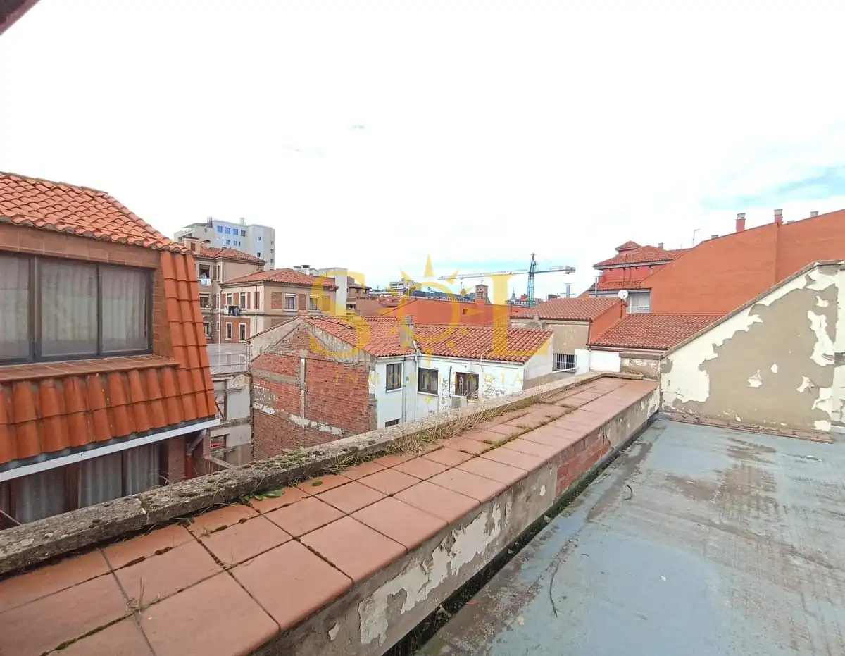Außenansicht von Gebäude zum Verkauf in León Capital 