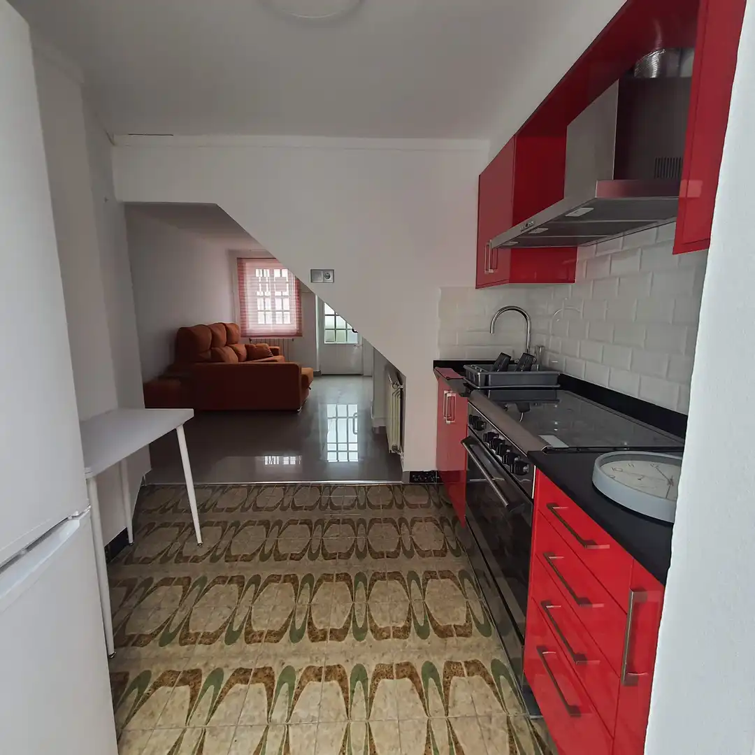Cocina de Casa adosada de alquiler en Carballo con Calefacción, Trastero y Amueblado