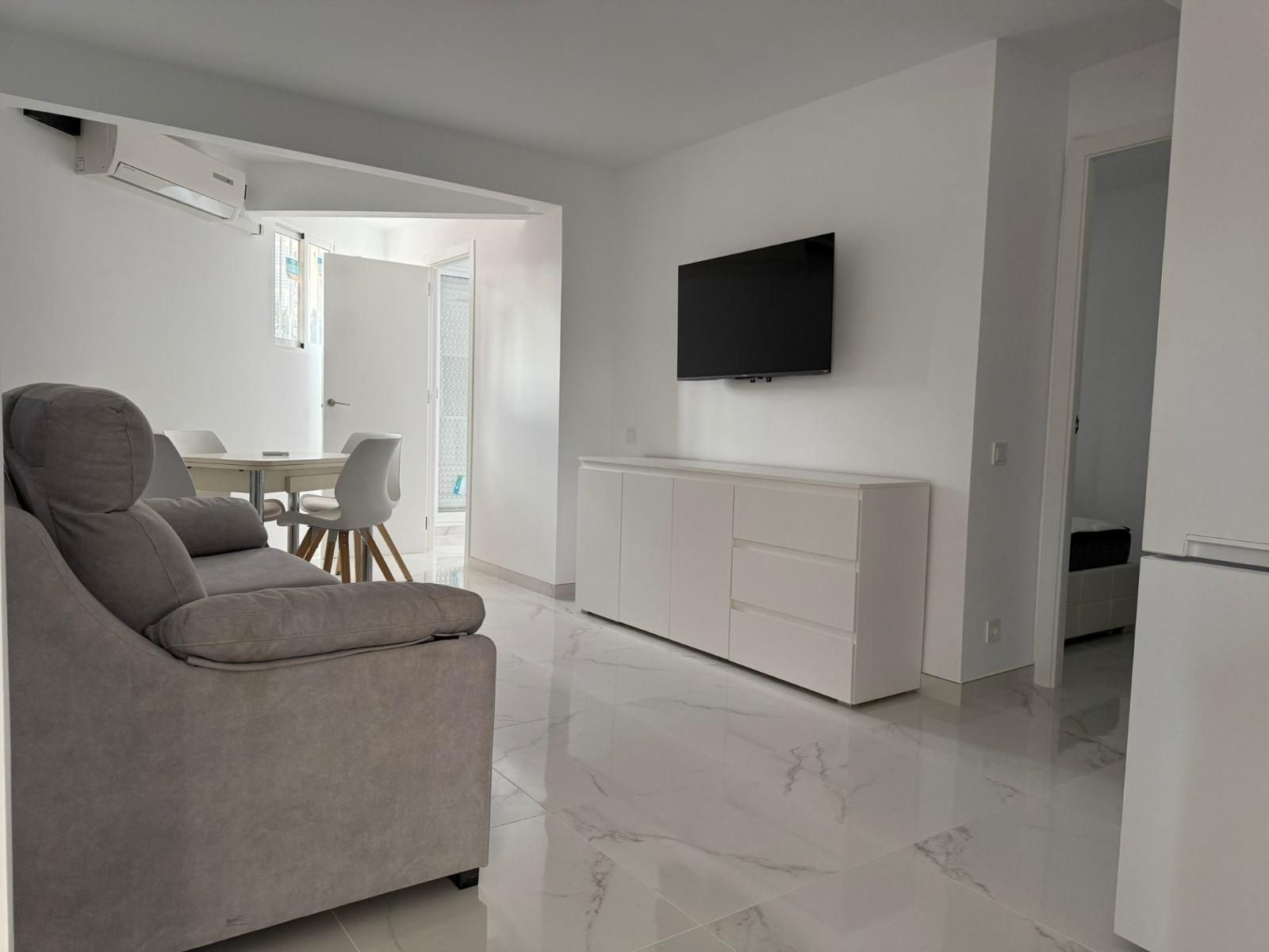 Living room of Apartment for sale in Benidorm  with Air Conditioner, Heating and Terrace