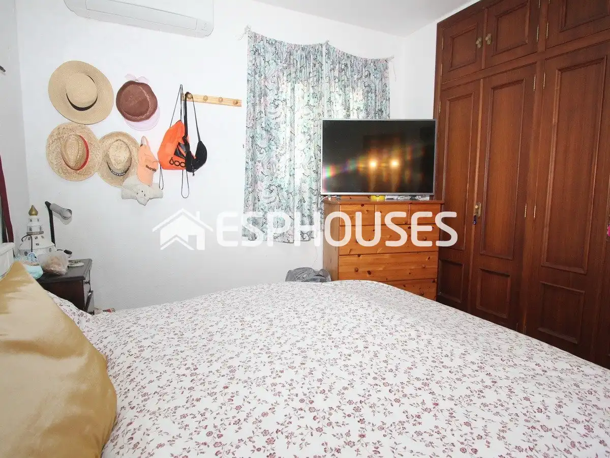 Bedroom of Houses for sale in Altea  with Air Conditioner, Swimming Pool and Furnished