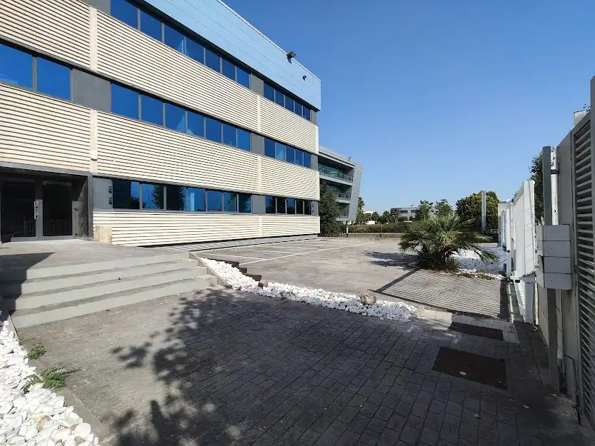 Außenansicht von Gebäude zur Miete in El Prat de Llobregat