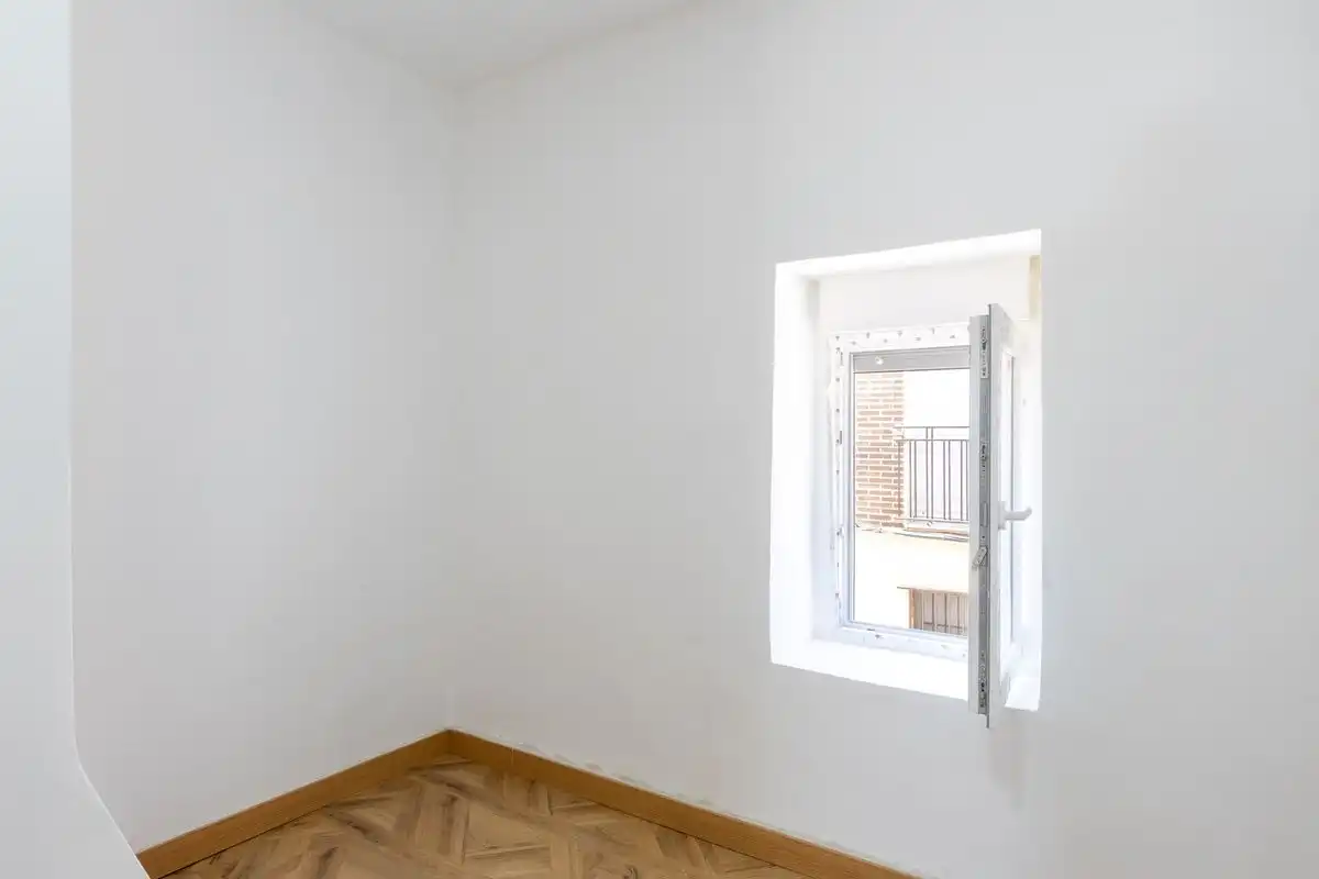 Bedroom of Flat for sale in Torrent  with Air Conditioner and Heating