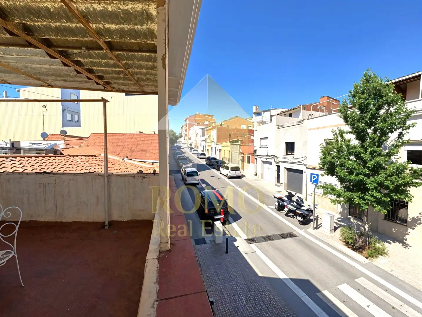 Vista exterior de Casa adosada en venta en Terrassa con Terraza y Trastero