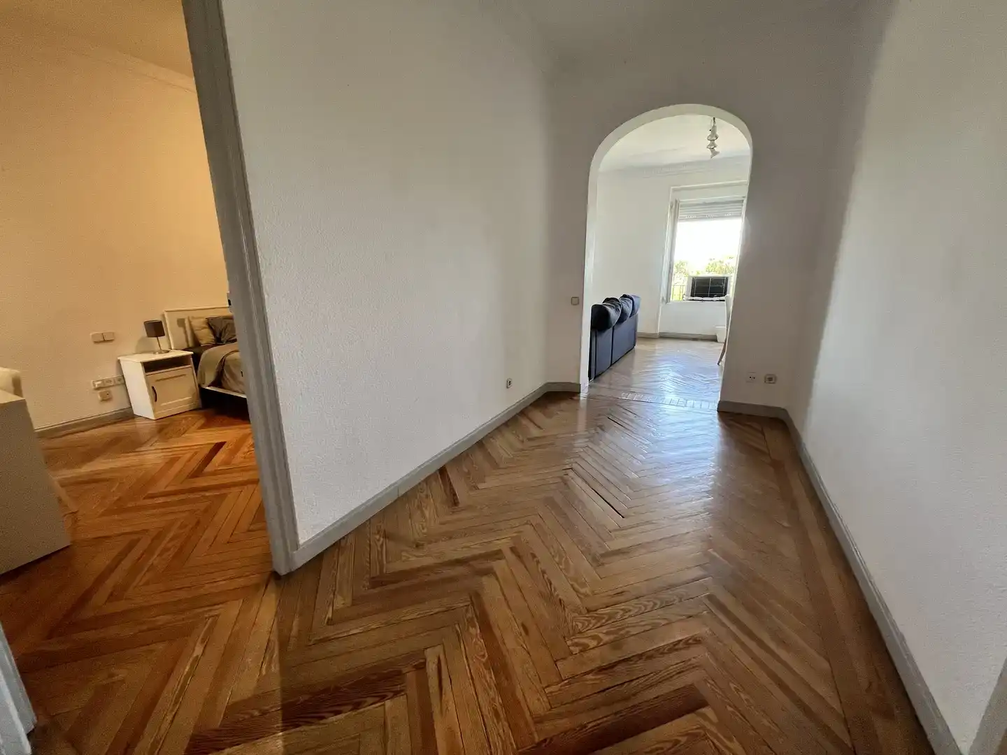 Flat for sale in  Madrid Capital  with Air Conditioner and Balcony