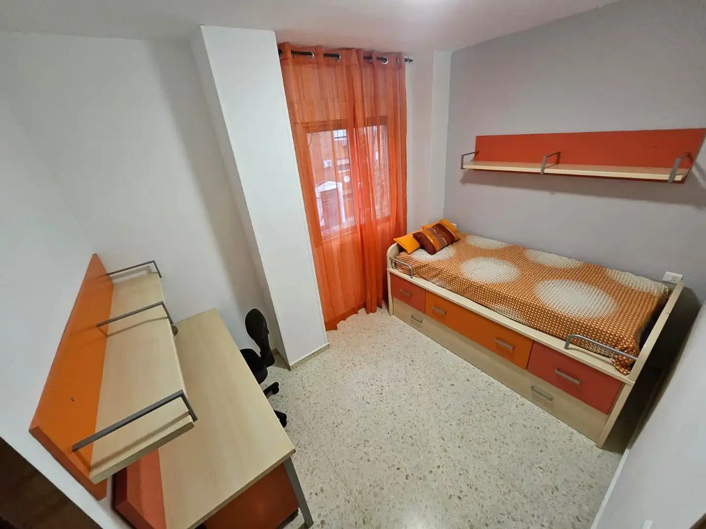 Habitación de Piso de alquiler en Cáceres con Amueblado