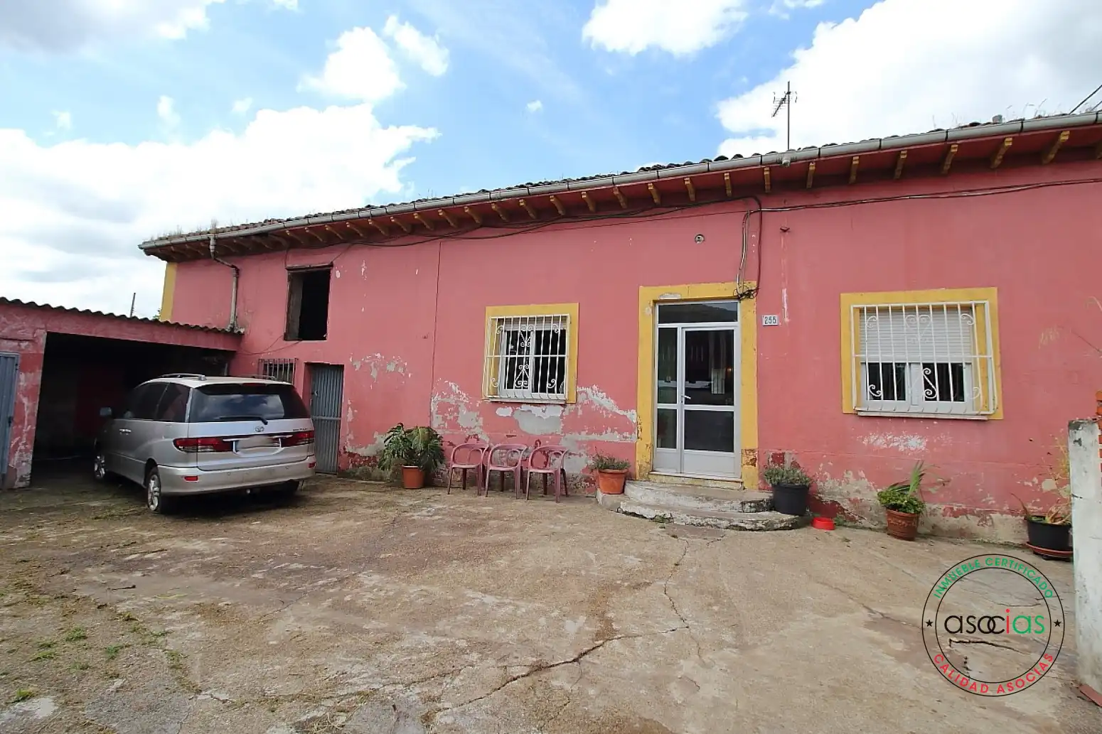 Vista exterior de Casa o xalet en venda en Gijón  amb Calefacció