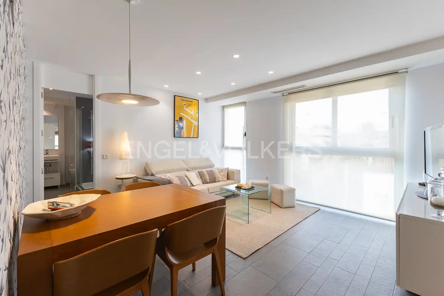 Wohnung zur Miete in Calle Isabel de Villena, La Malva-rosa