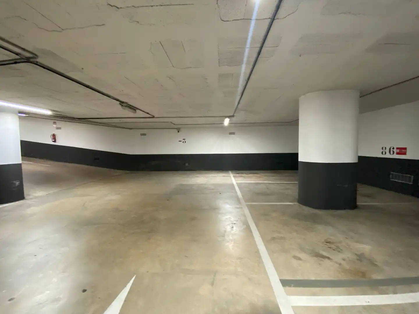 Parking de Oficina en venta en Sabadell con Calefacción