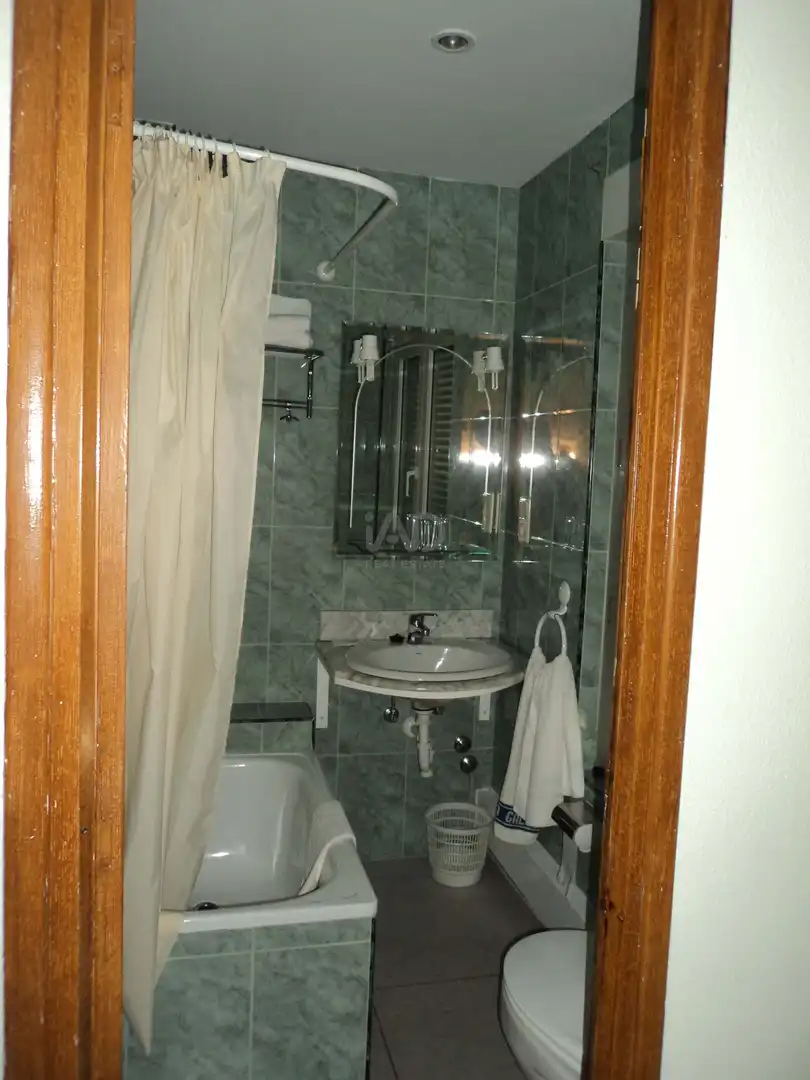 Badezimmer von Geschaftsraum zum Verkauf in Riego de la Vega