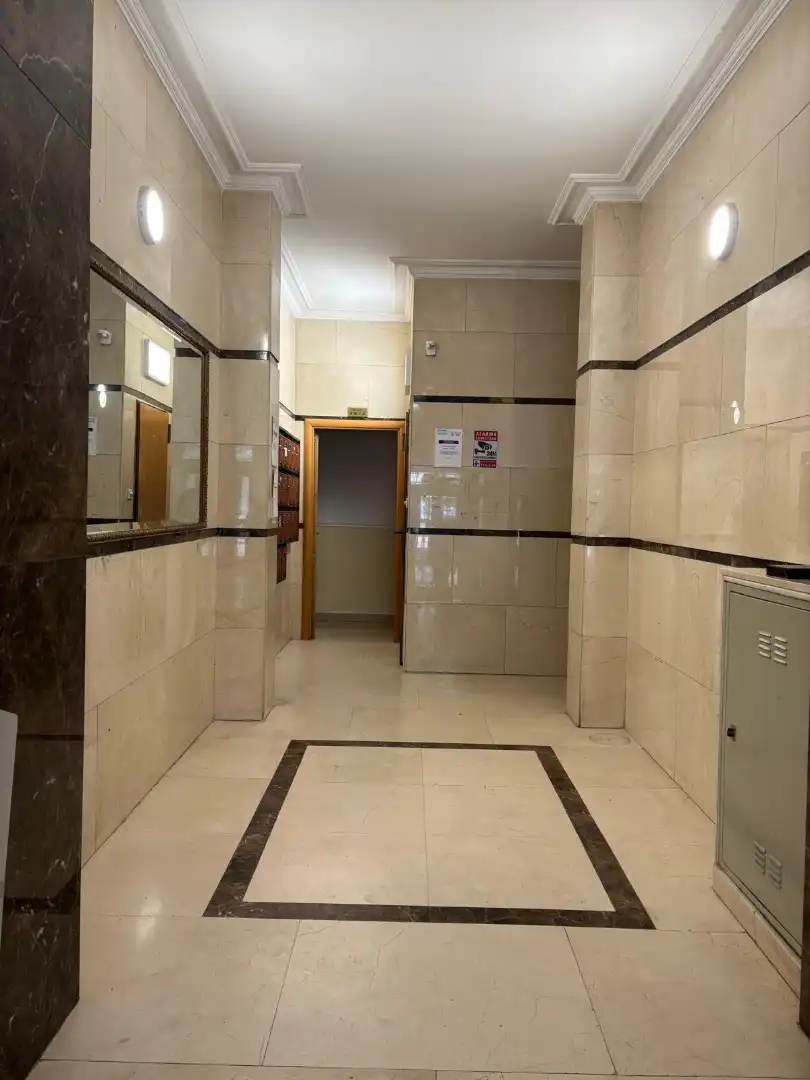 Piso en venta en Madrid con Aire acondicionado, Calefacción y Amueblado