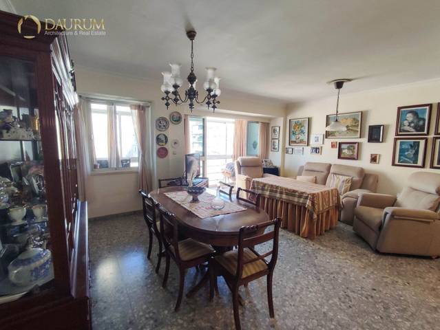 Piso en Venta en Triana Este