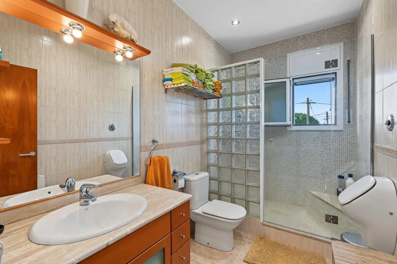 Maison rustique avec piscine à vendre à 44 Carrer Gironés #Urb. King Park, imagen 28