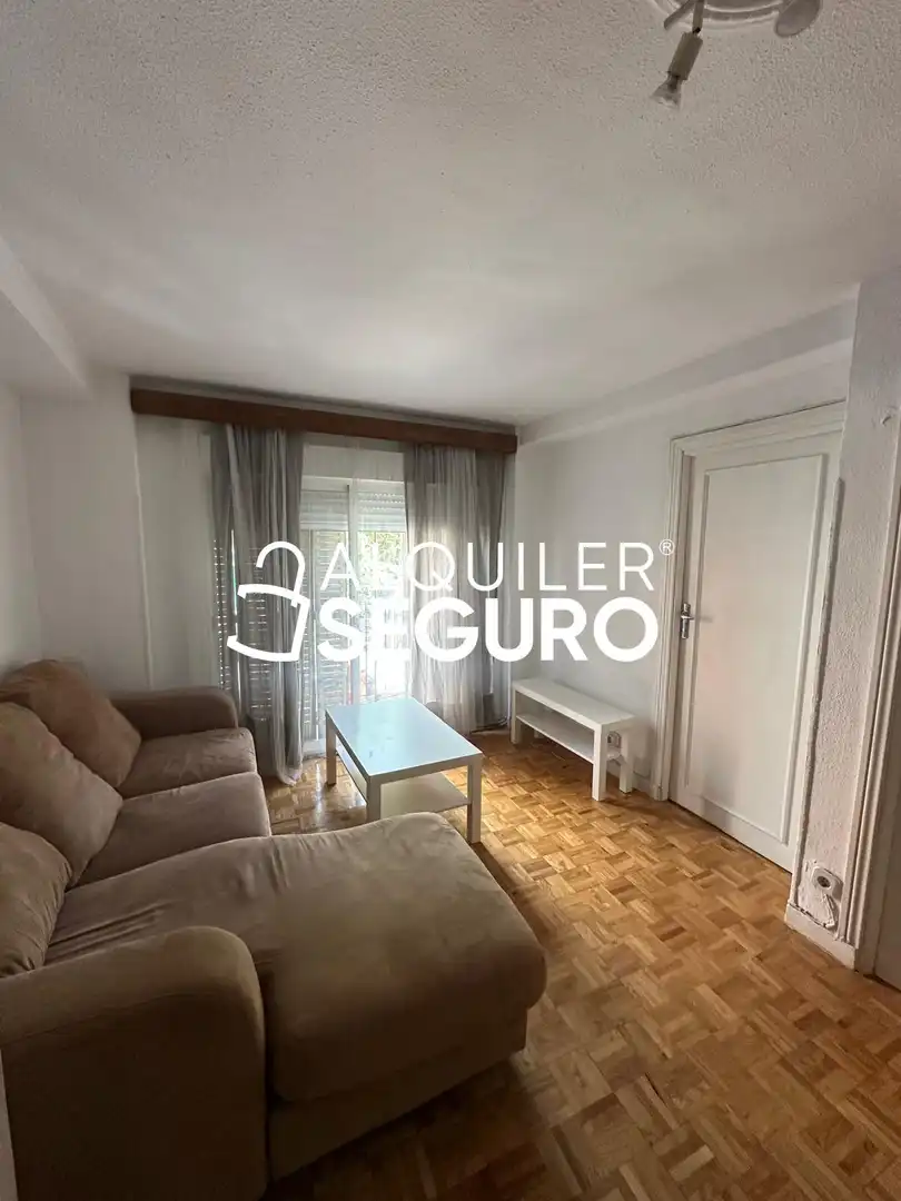 Bedroom of Flat for rent in Carabanchel