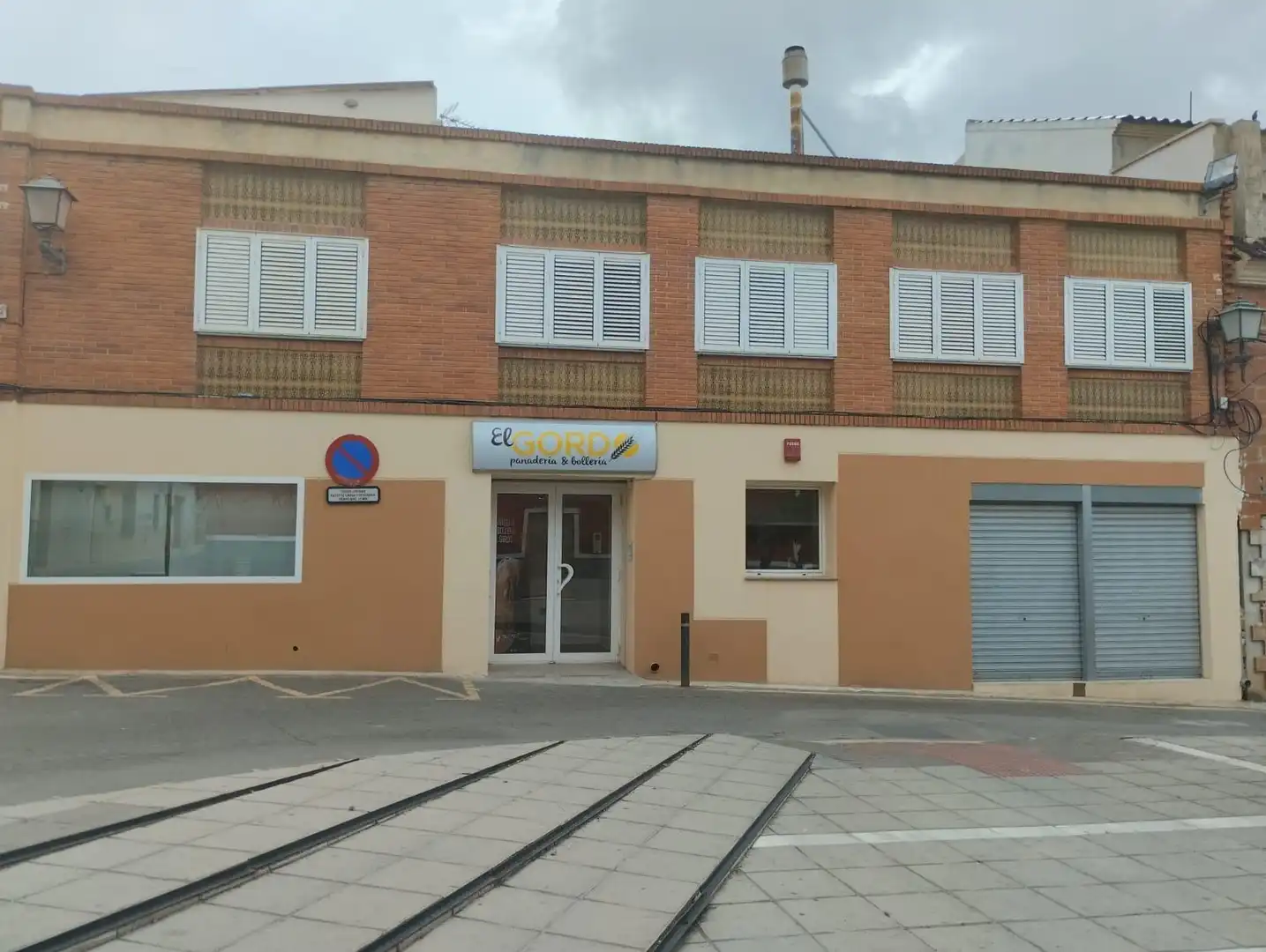 Local comercial en venta en Calle MAYOR 2