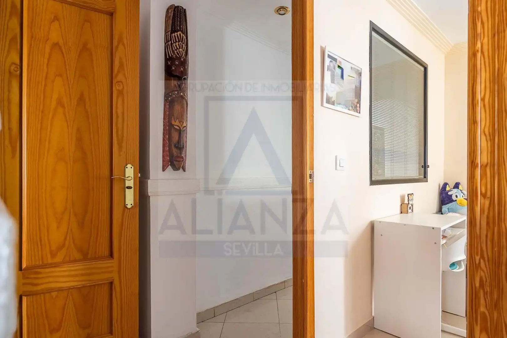 Flat for sale in Camas  with Air Conditioner