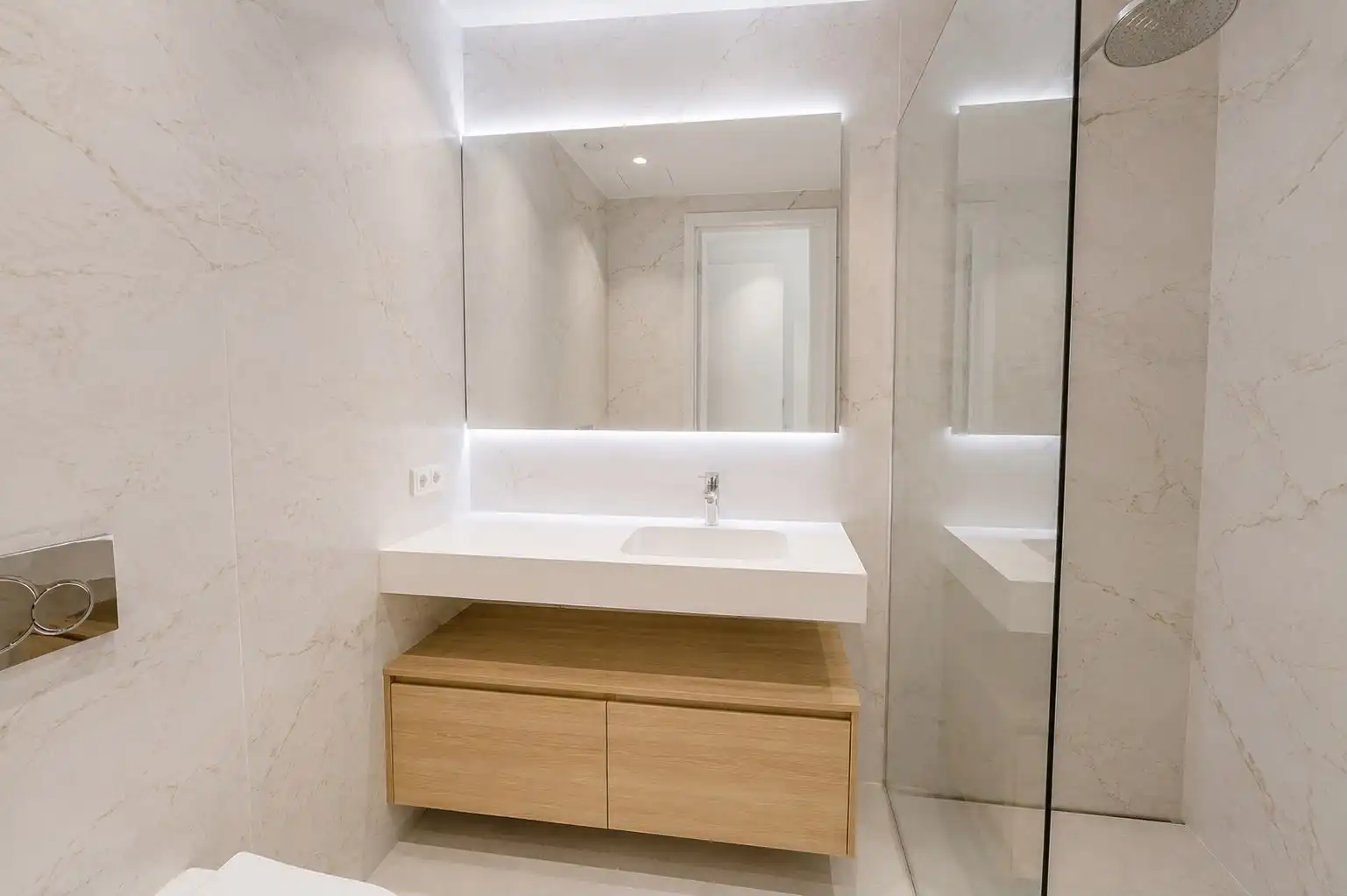 Bany de Apartament en venda en Marbella amb Aire condicionat, Terrassa i Traster