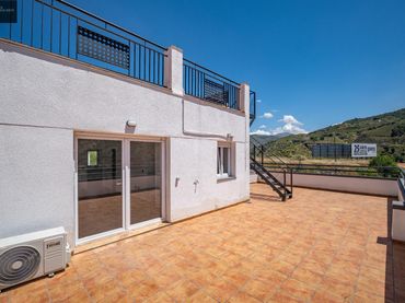Appartamento con ascensore in vendita a Calle Camino Viejo de Güéjar 35