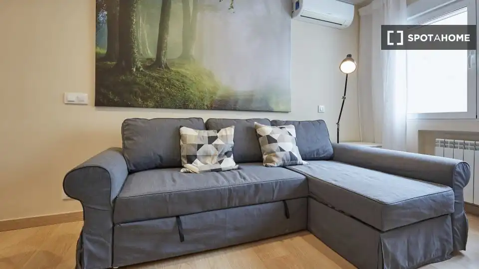 Room in Universidad - Malasaña