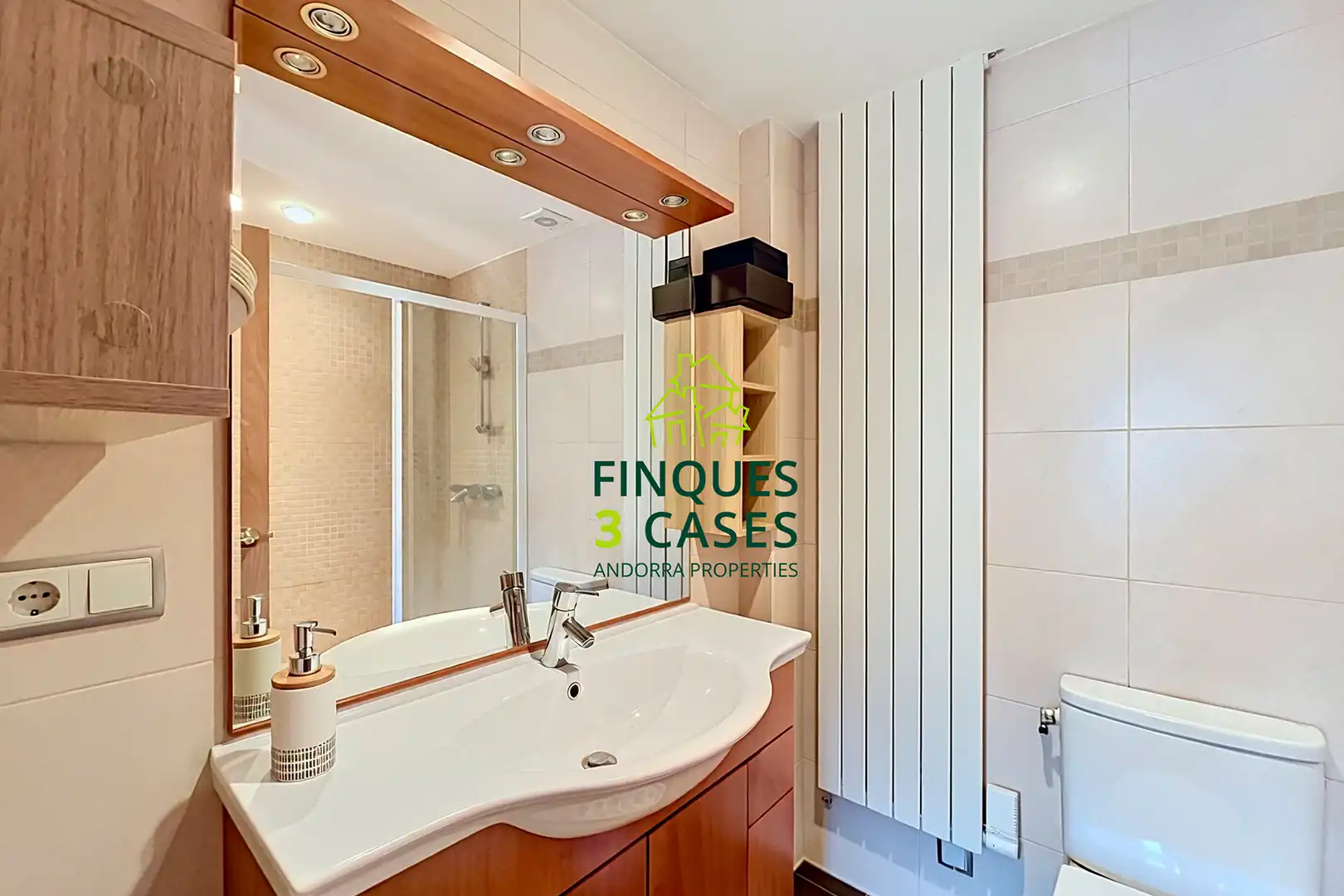Casa bifamiliare con terrazza in vendita a Carrer de la Solana, imagen 25