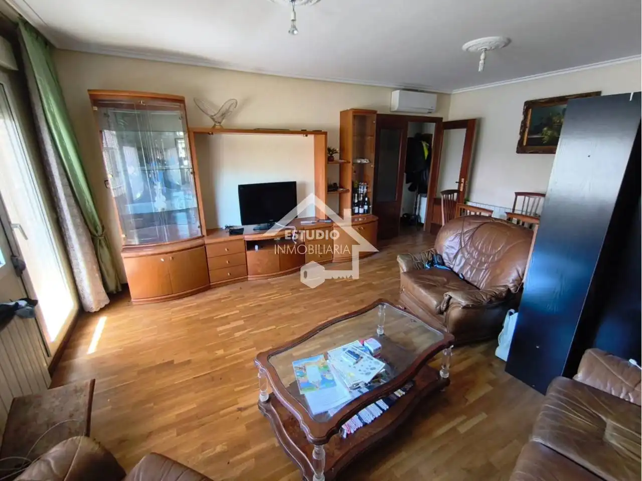 Sala de estar de Piso en venta en Mendavia con Aire acondicionado, Calefacción y Parquet