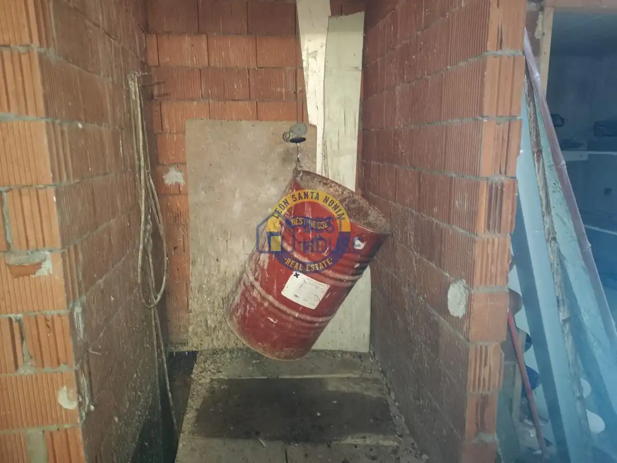 Immobles singulars en venda a Trobajo del Camino, imagen 6