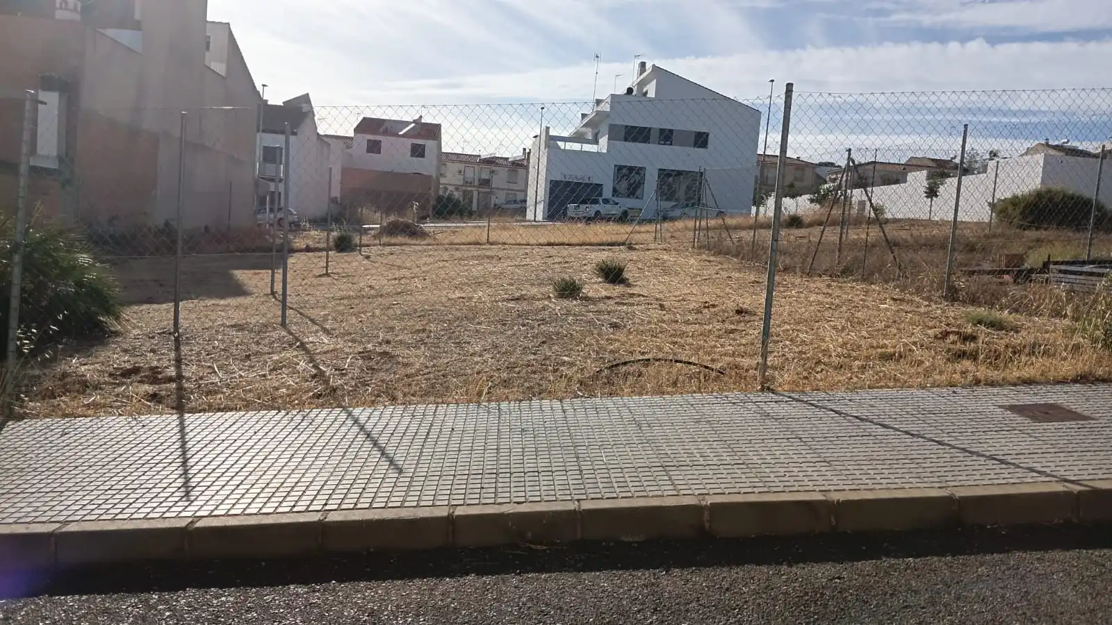 Wohnbaugrundstück zum Verkauf in Calle NISPERO