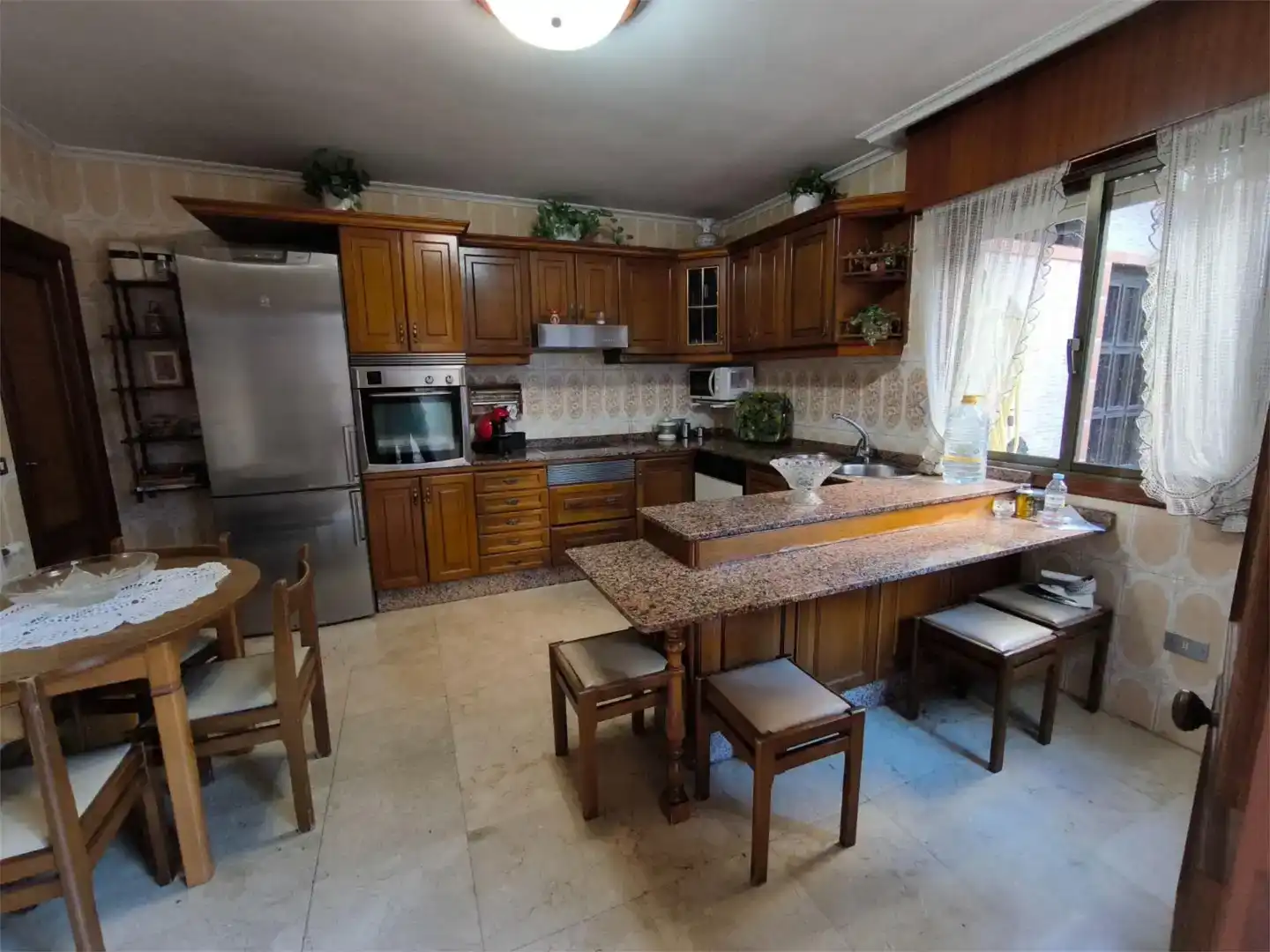 Cocina de Casa adosada en venta en Vigo  con Parquet, Trastero y Amueblado