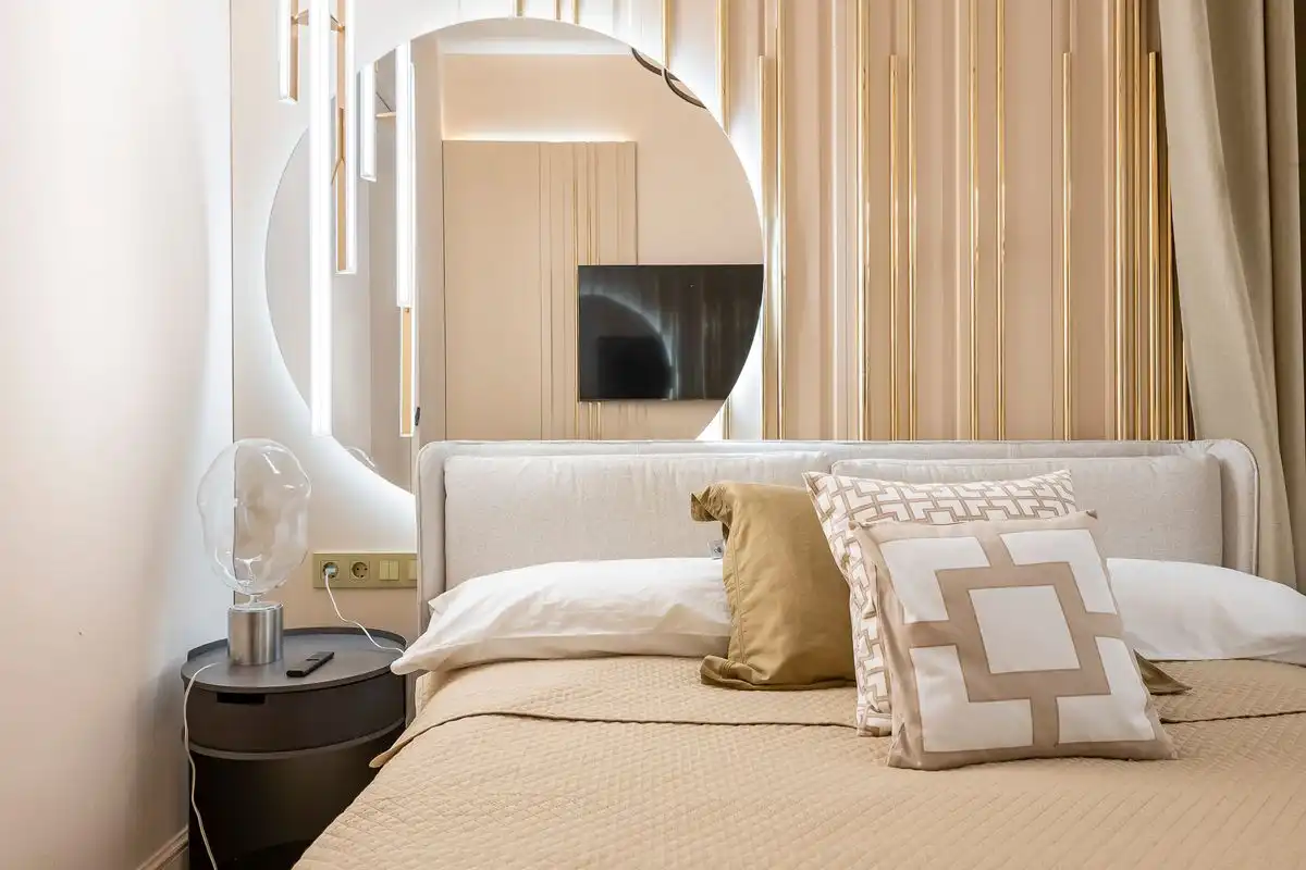 Schlafzimmer von Erdgeschoss zur Miete in Madrid mit Klimaanlage, Heizung und Terrasse