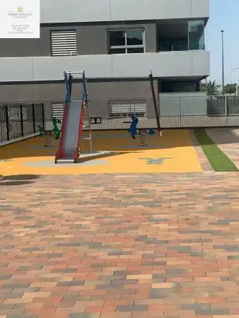Parking de Piso de alquiler en Elche / Elx con Aire acondicionado, Piscina y Amueblado