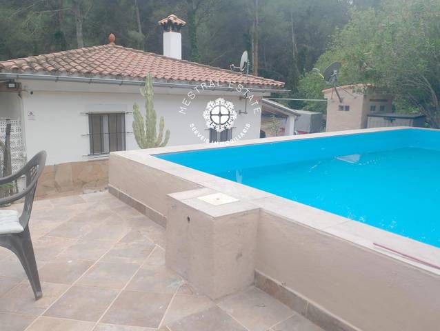 Casa-chalet en Venta en 14 en Vilanova d'Escornalbou