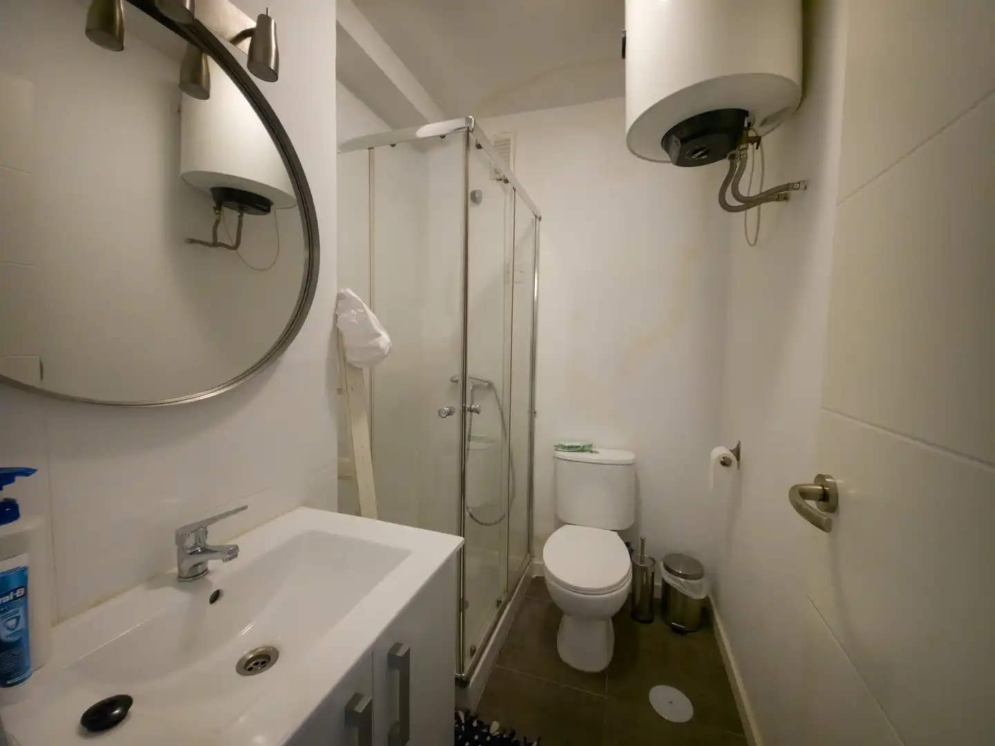 Bathroom of Apartments for sale in Sevilla  with Air Conditioner and Terrace