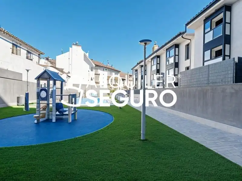 Vista exterior de Estudio de alquiler en Galapagar con Calefacción, Terraza y Piscina