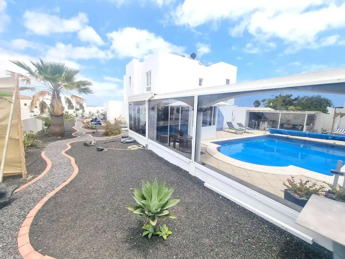 Exterior view of Houses for sale in Tías  with Air Conditioner, Private garden and Terrace