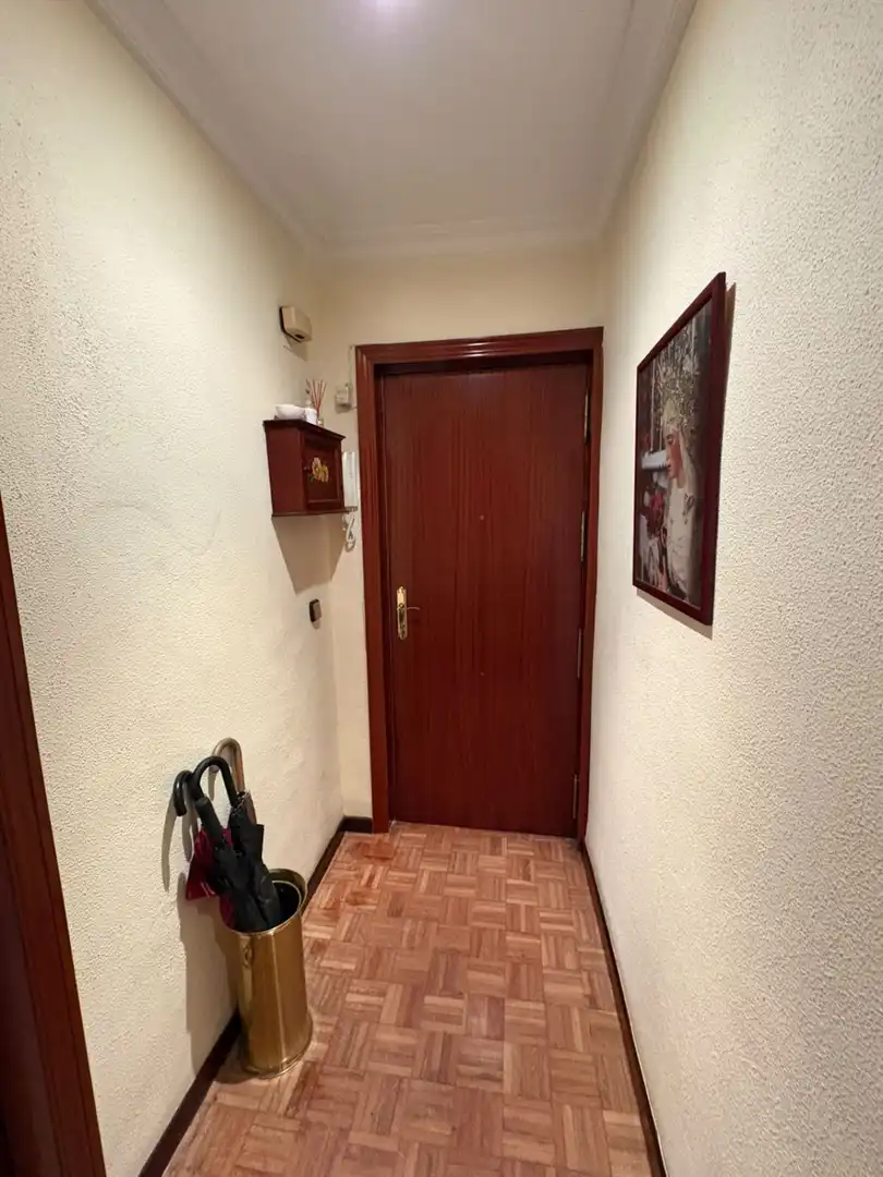 Flat for sale in Sevilla  with Air Conditioner and Heating