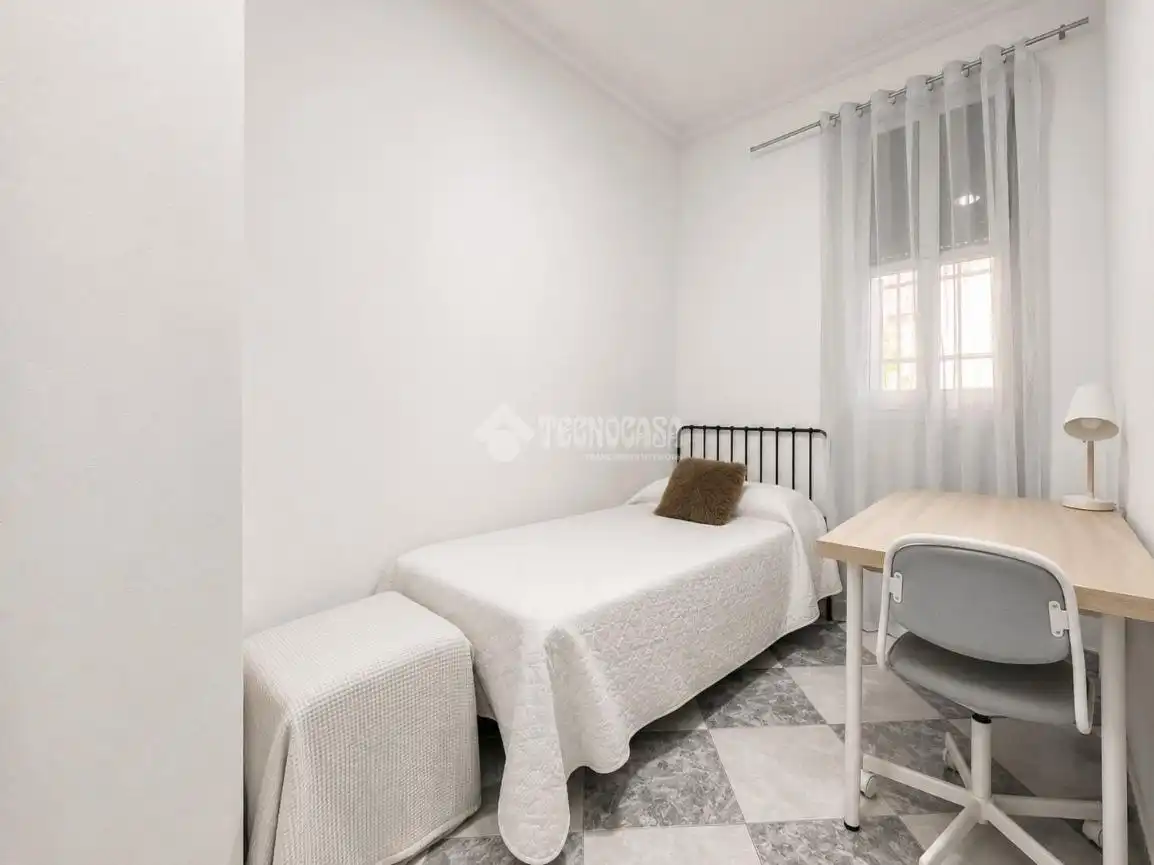 Habitación de Piso en venta en Sevilla