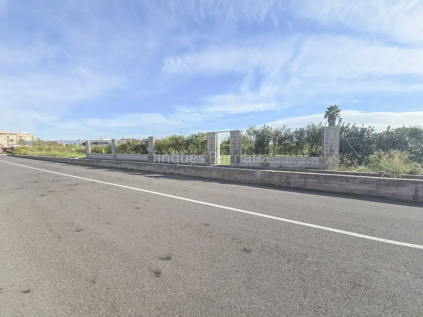 Terreno residencial en venta en Llombai