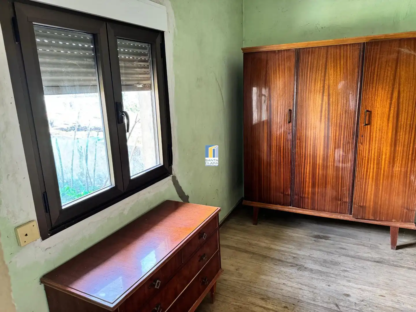 Dormitori de Casa o xalet en venda en Muga de Sayago amb Jardí privat