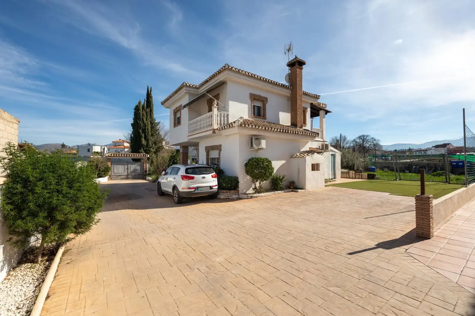 Vista exterior de Casa o chalet en venta en Ogíjares con Aire acondicionado, Calefacción y Terraza