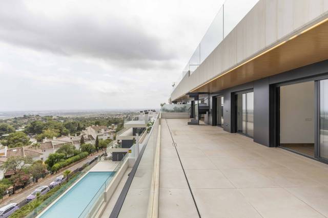 Ático en Alquiler en Centro - El Castillo