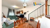 Living room of Single-family semi-detached for sale in Jerez de la Frontera  with Air Conditioner, Private garden and Terrace