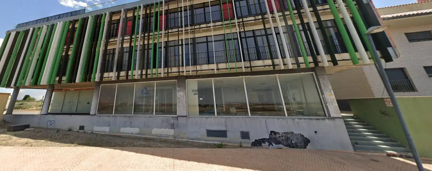 Edifici en venda a Agustina de Aragón, 2, La Muela