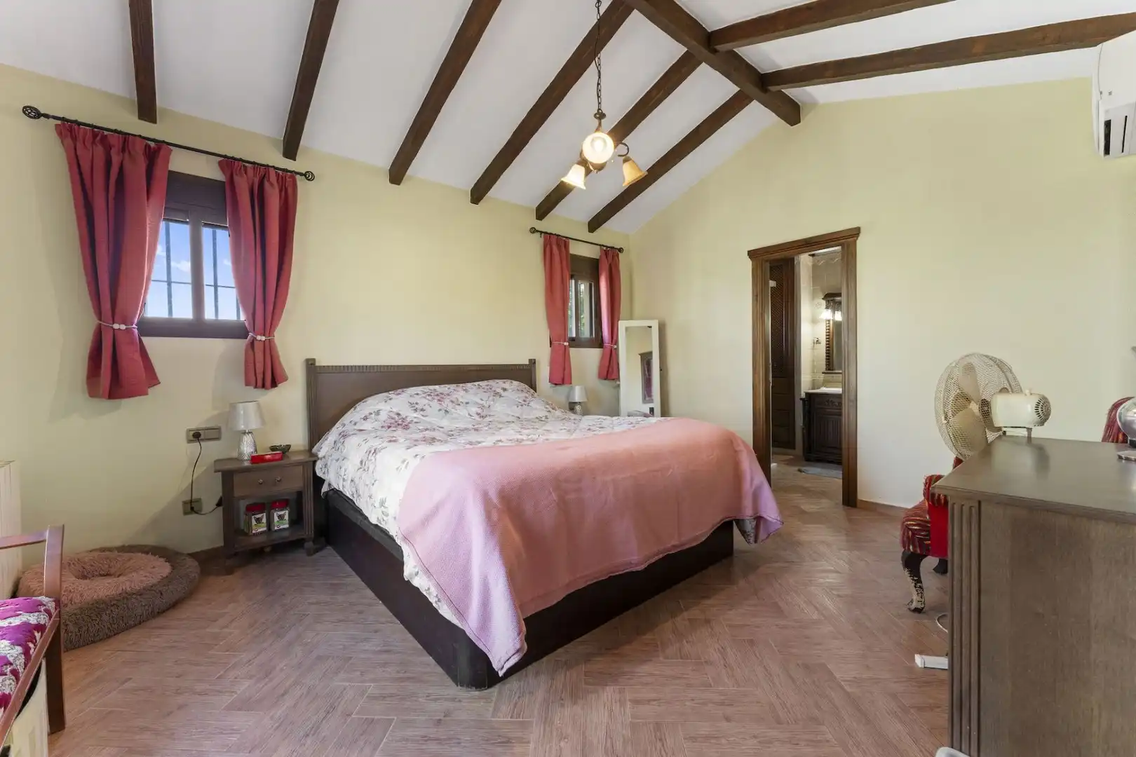 Habitación de Casa o chalet en venta en Alhaurín El Grande con Aire acondicionado y Piscina