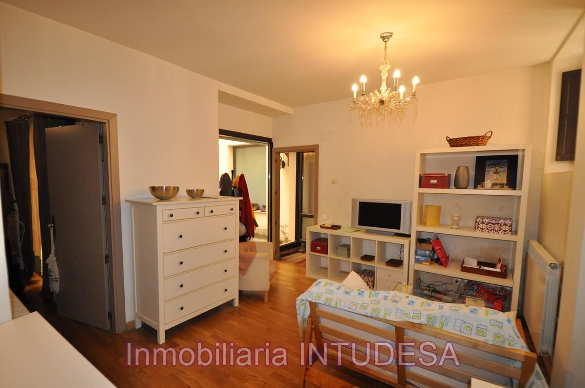 Bedroom of Planta baja for sale in Tudela  with Heating, Terrace and Storage room