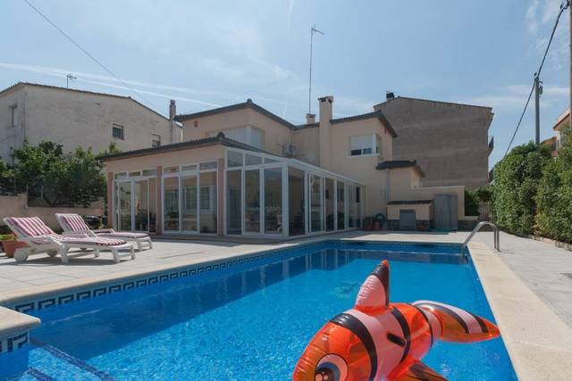 Casa-chalet en Venta en Nord