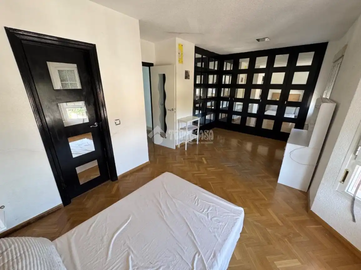 Habitación de Casa adosada en venta en Ontígola con Calefacción