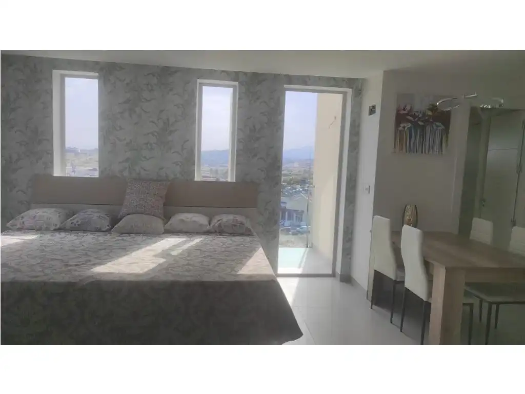 Habitación de Apartamento en venta en Finestrat con Jardín privado y Piscina