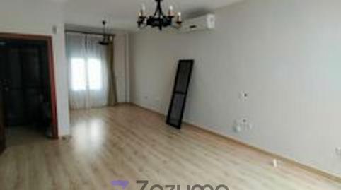 Foto 2 de Casa o xalet de lloguer a C. Herradores, La Puebla del Río, Sevilla